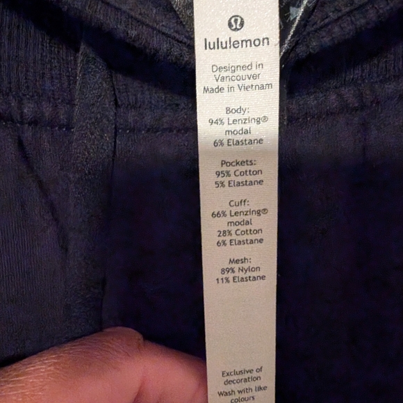 Women's Lululemon Joggers Pants Size 4 - Picture 8 of 8